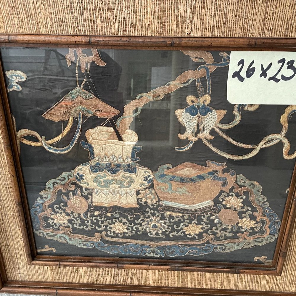 ANTIQUE CHINESE SILK EMBROIDERED PANEL WITH WOODEN FRAME